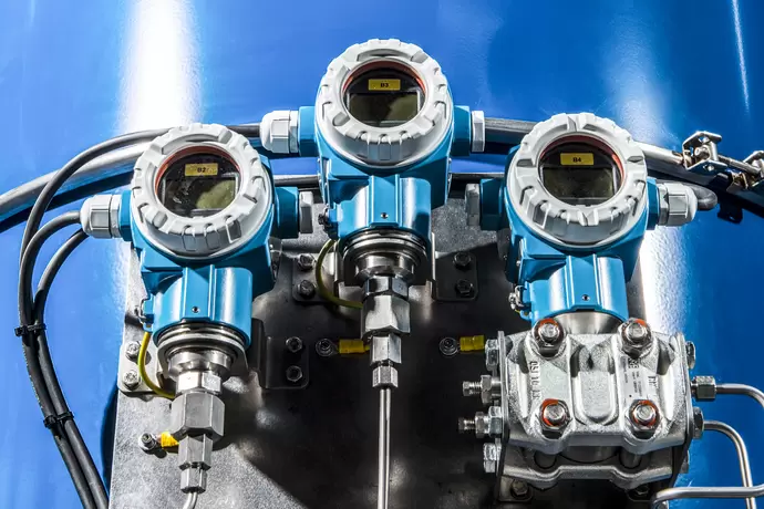 UT99 Ölnebelabscheider Baureihe UPF-844 für maritime Anwendungen mit Zulassung der Klassifikationsgesellschaft und entsprechend hochwertiger Instrumentierung und Edelstahl Verrohrung